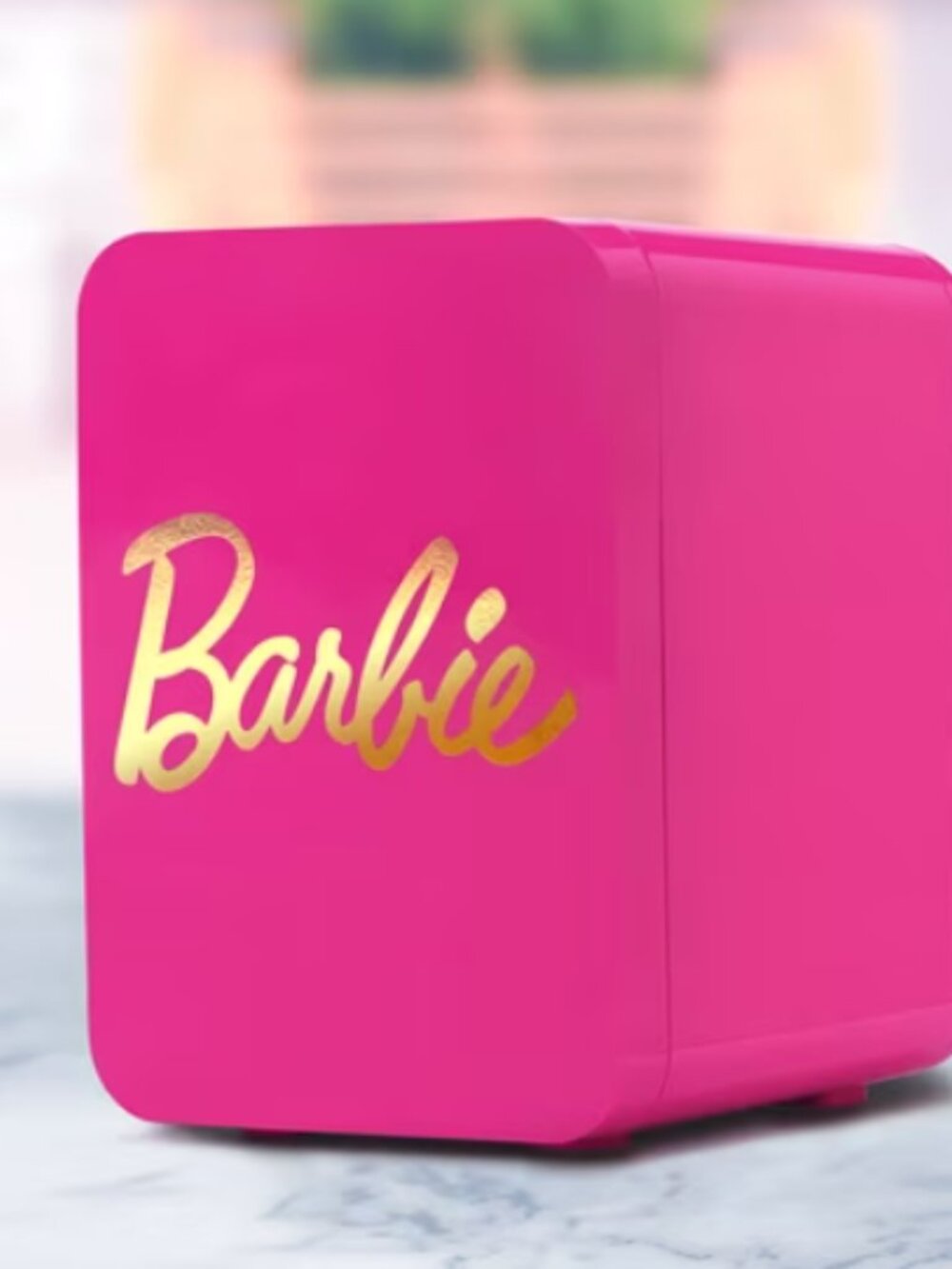 Barbie Hot Pink 6 can Mini fridge refrigerator electric 1 shelf